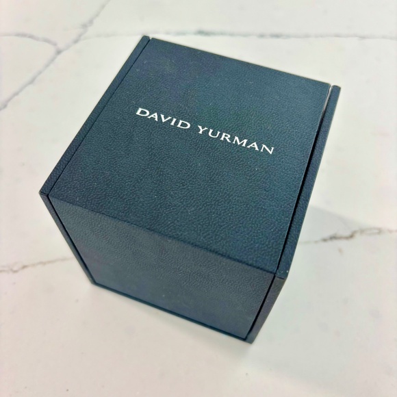 David Yurman Petite Albion Stud Earrings - Picture 3 of 9